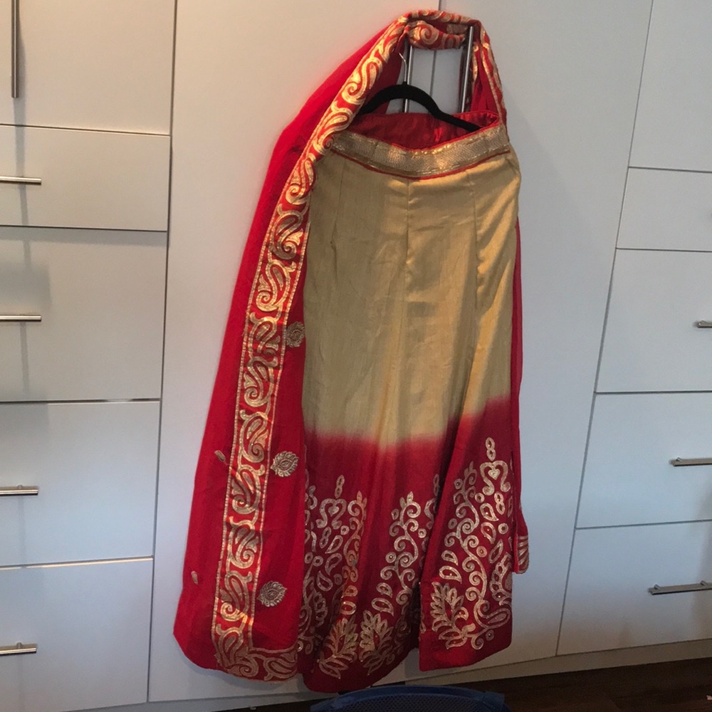 Brand new lehenga skirt and dupatta,  no blouse
